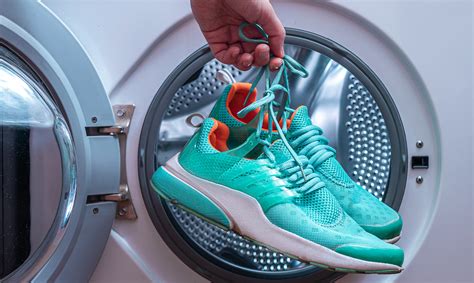 how to clean sneakers in washing machine.